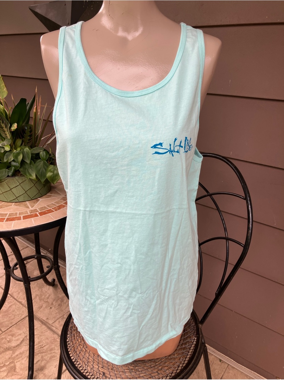 💥 3 for $15 
Unisex Salt Life Sleeveless Tee